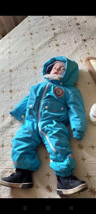 Продам детский комбинезон
