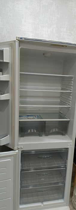 Продам холодильник