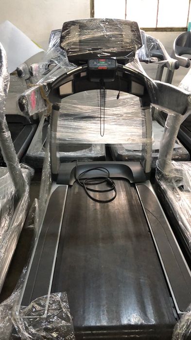 Depozit aparate fitness