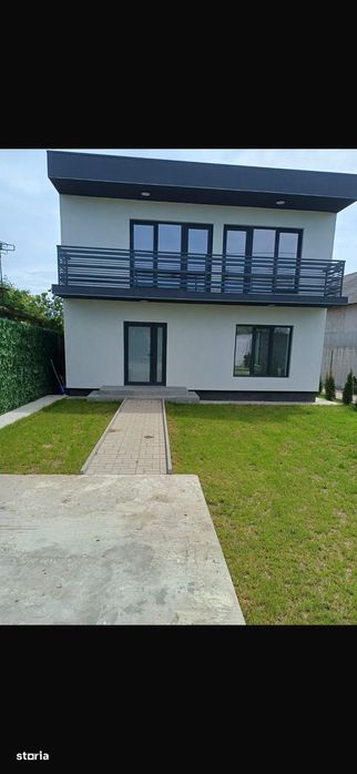 Vila cu 4 camere, Navodari