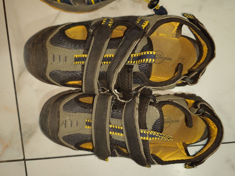 Два чифта сандали 37 номер