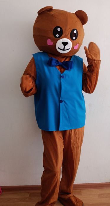 Костюмы ростовых медведя, лягушки