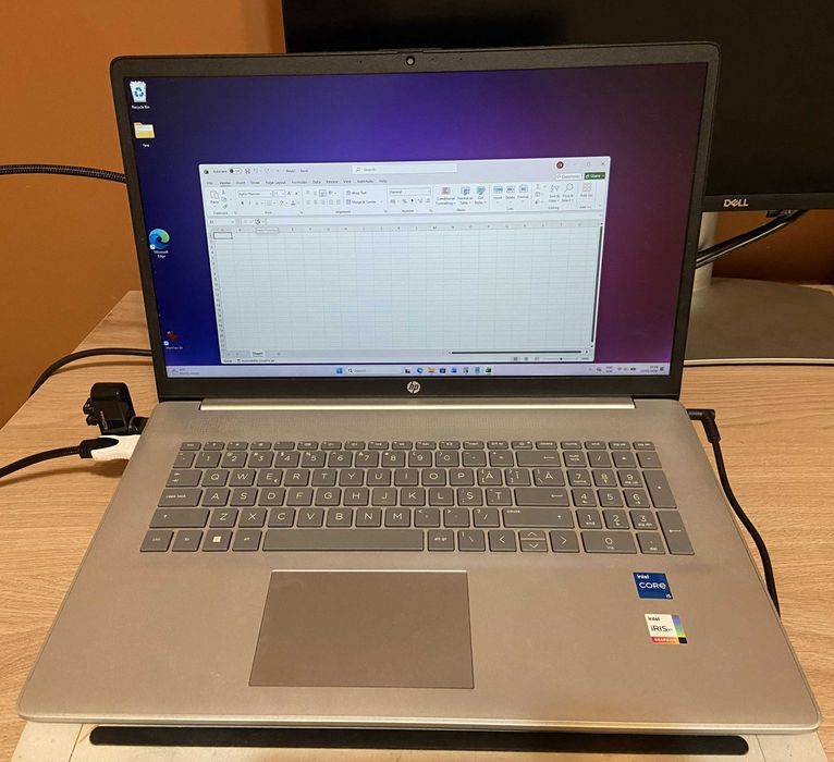 Laptop HP 17-cn3001nq 17.3", Intel Core i5-1334U, 16 GB RAM, 1 TB SSD