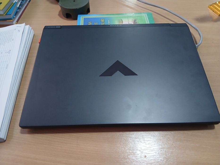 HP VICTUS 15.6 I7 13700H RTX4050 6GB Gaming nout