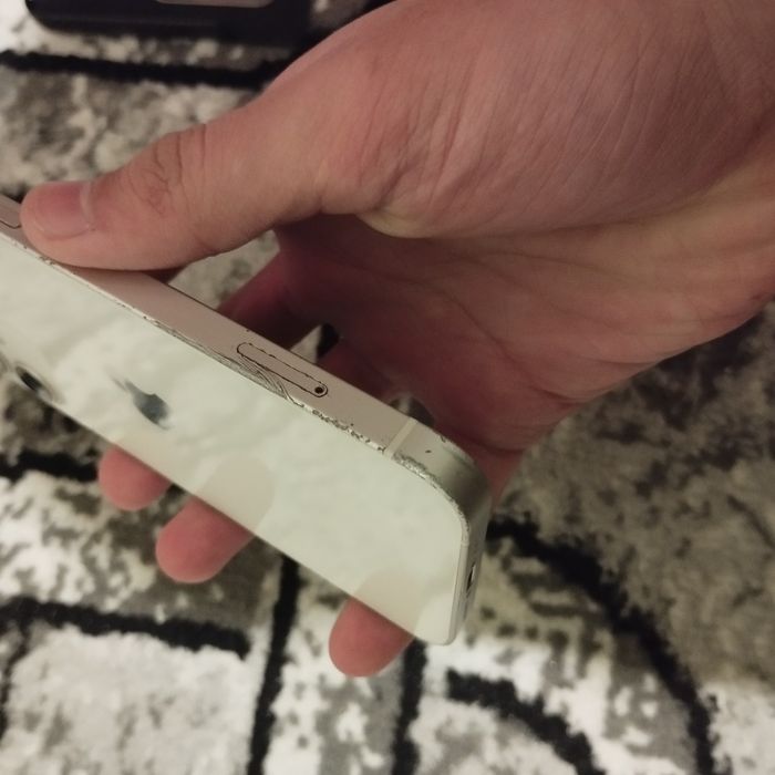 iPhone 12 mini sotiladi !!!