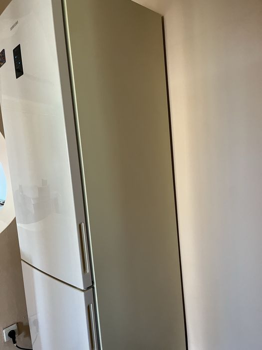 Холодильник Samsung