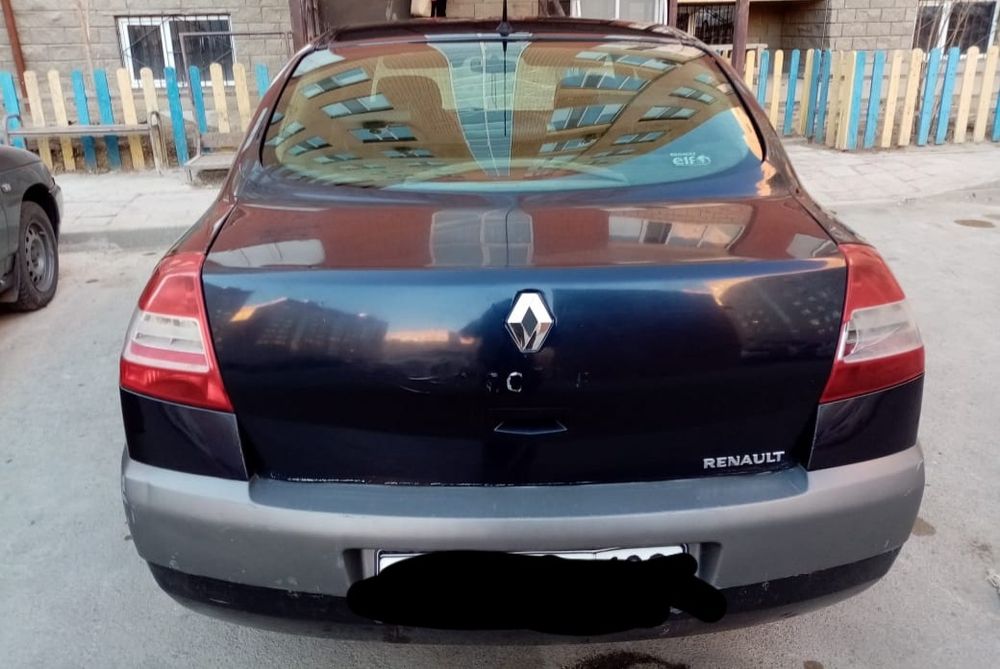 Продаётся машина reno