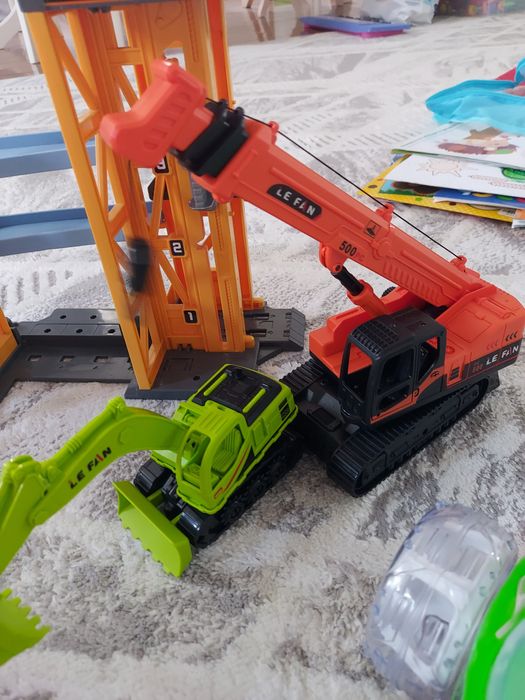 Парковка экскаватор