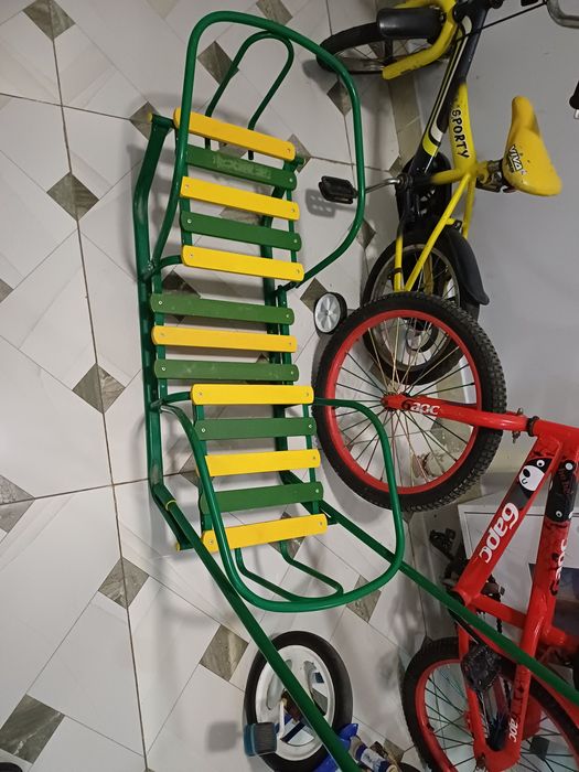 Продам санки для двойни