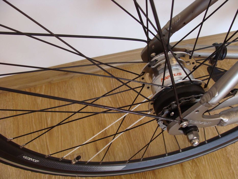 Bicicleta Kildemoes Street, oraș-trekking, cadru aluminiu, roti 28 inch, 7 viteze in butuc, Danemarca