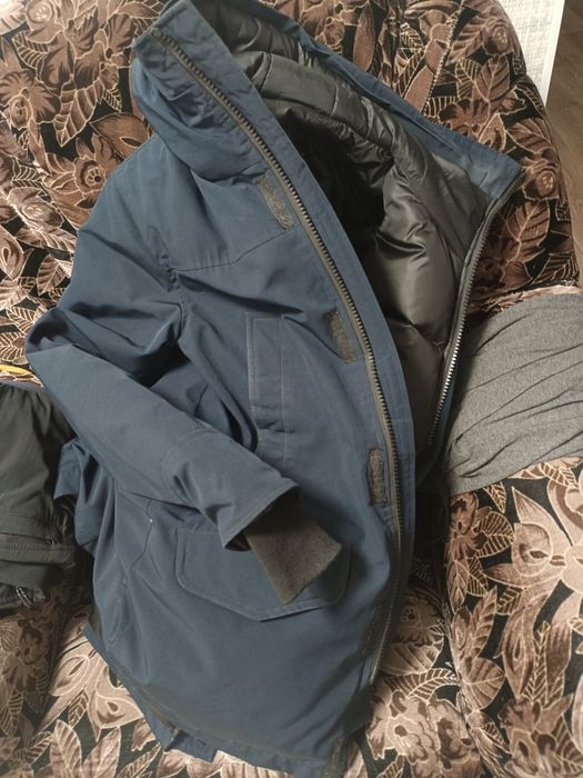 Продам зимнею куртку