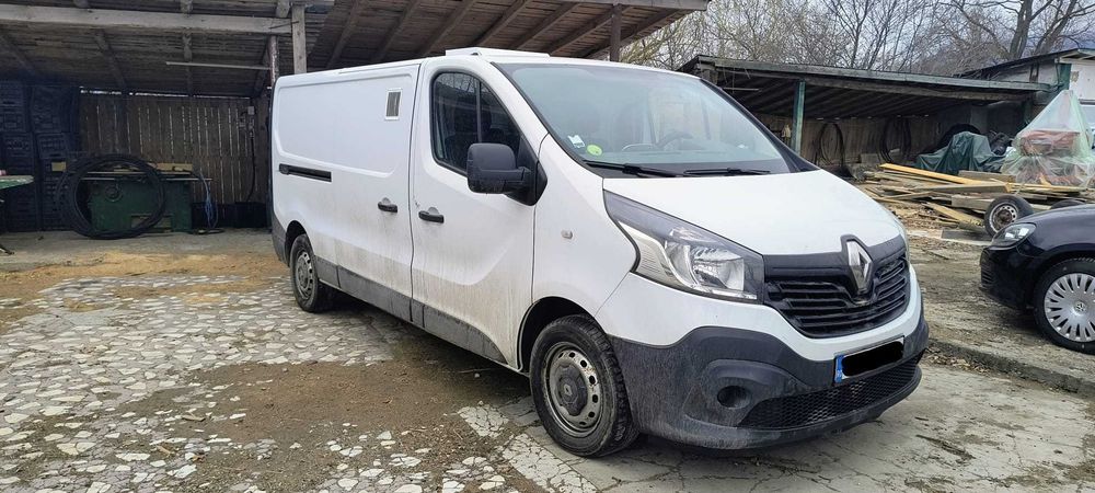 RENAULT Trafic 2015 — imagine 4
