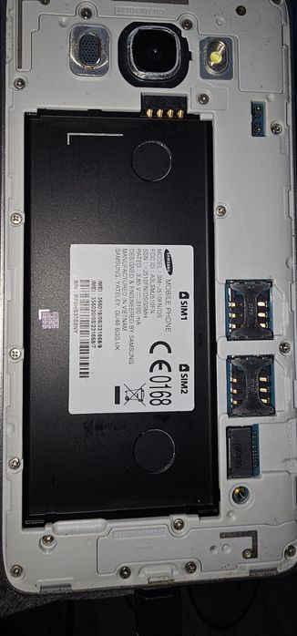 Samsung j4  din  2018