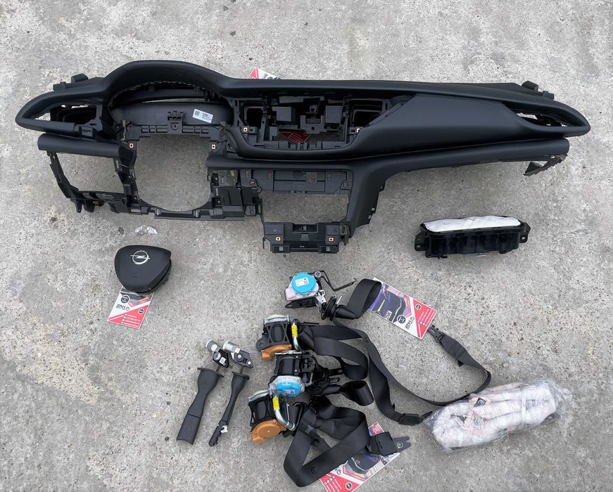 set centuri de siguranta Opel Insignia B 2018 + kit airbag