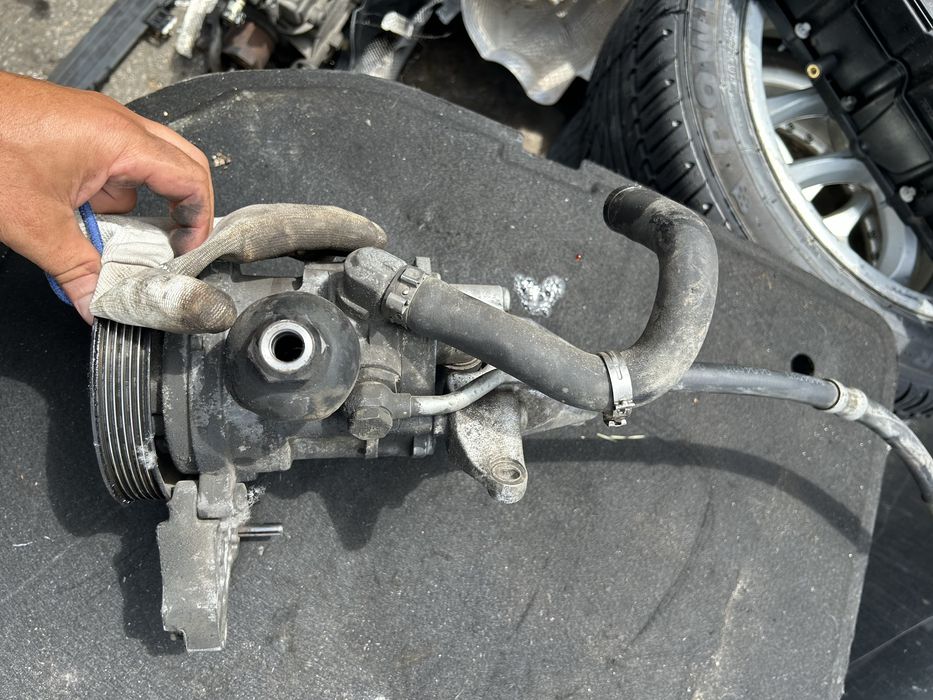 Хидравлична помпа динамик БМВ Е60 Е61 Е63 Е64