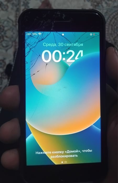 Айфон 8 64гб ...