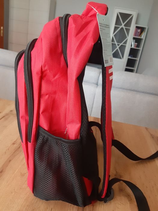 Vănd ghiozdan cu trei compartimente