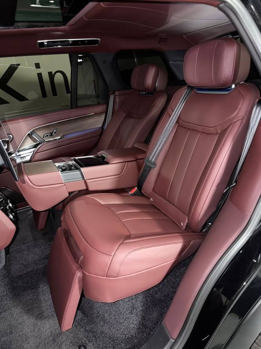 Range Rover P530 LWB  5 seats