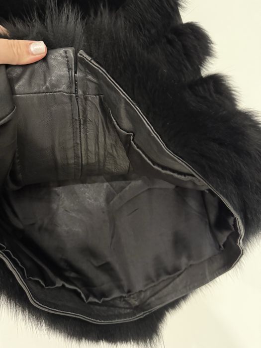 Късо много богато палто със свалящи се ръкави