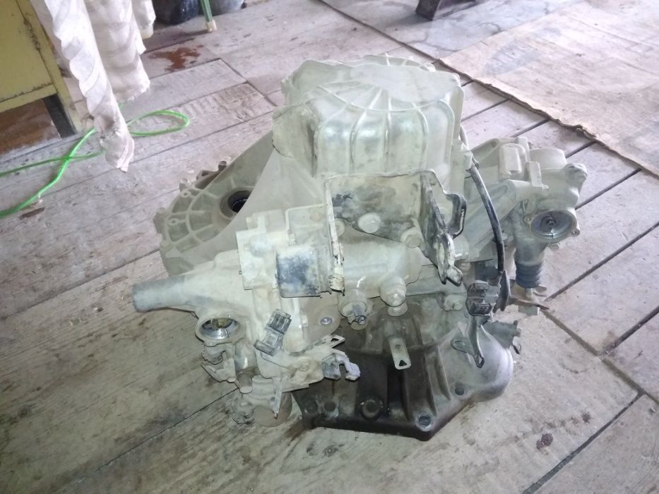 Продам коробку робот