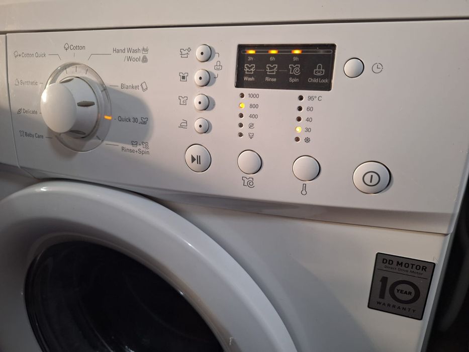 Mașina de spălat haine  la butoi LG 7kg direct drive