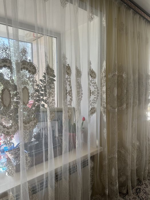 Продам шторы в гостиную