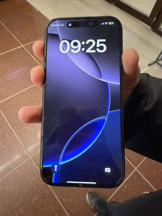 Продоется Iphone 16 pro