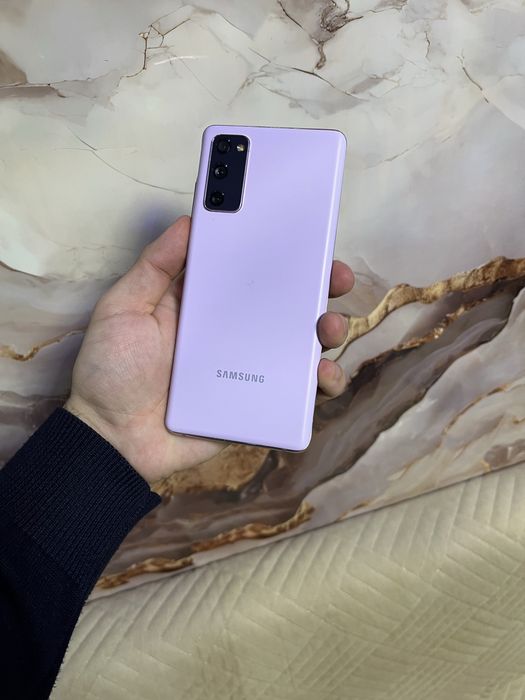 Продам телефон Samsung S20 Fe 128Gb