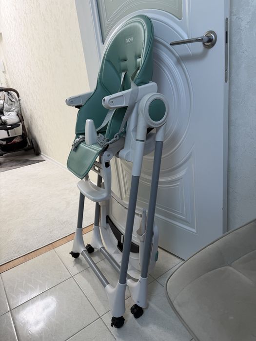 Детский стульчик для кормления