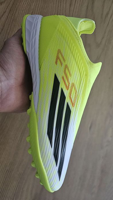 Vand ghete Adida F50 sintetic turf