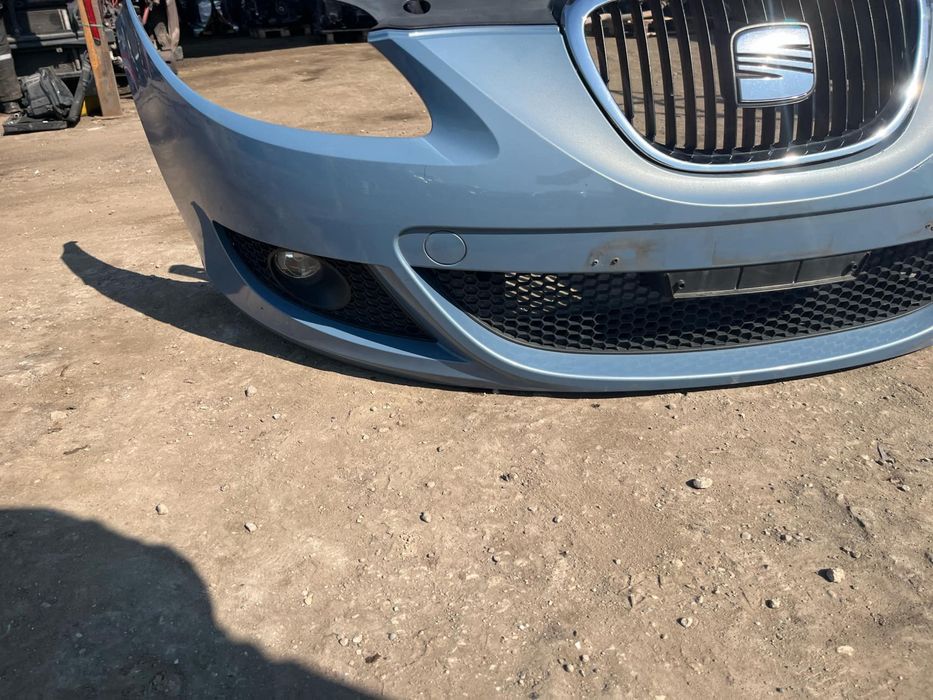 Предна броня Seat Leon 2008g с забележки може и на части