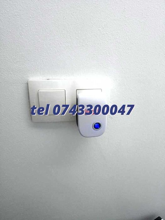 Aparat Pest Repeller Anti Soareci Anti Insecte 220v