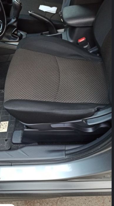 Vând Mitsubishi ASX 1,6 benzină ,117 CP 62000 km reali
1,6 benzină ,11