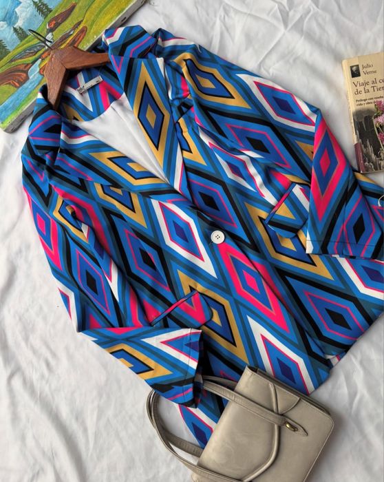 Женский брючный костюм двойка фирменный