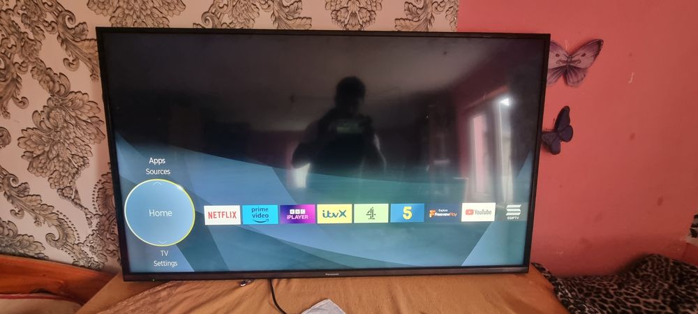 Vand smart tv Panasonic 49 inch