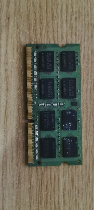 Placi de ram laptop  total 8gb ram ddr3 1600mhz