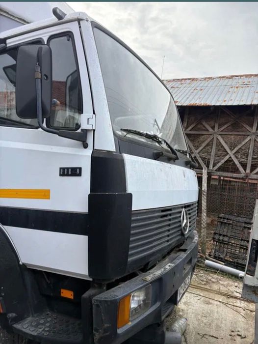 Camion Mercedes Benz 814