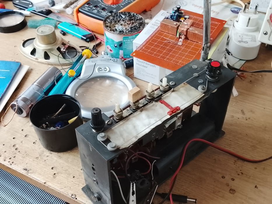 Vând următorul pachet de electronice: RR Solo 500, RR Cosmos, TV colo