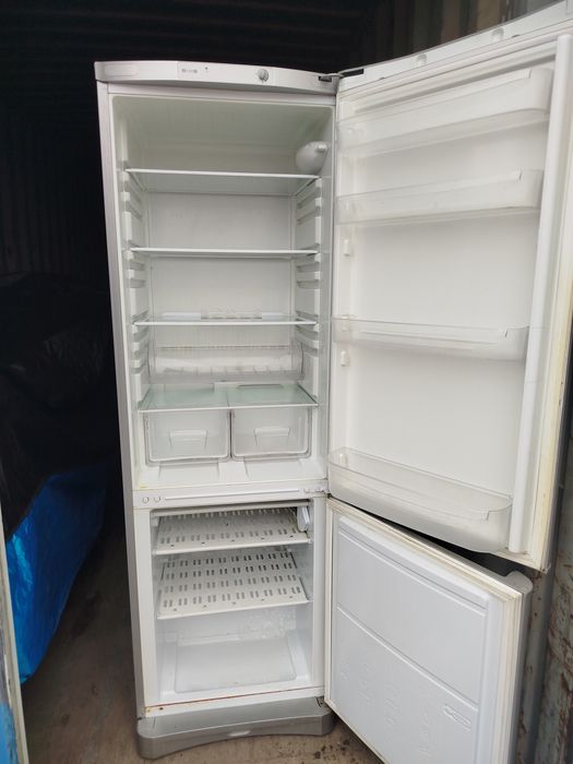Холодильник полностью рабочий