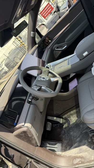 DENZA N9 PHEV Gibrid 2025 yil restayling