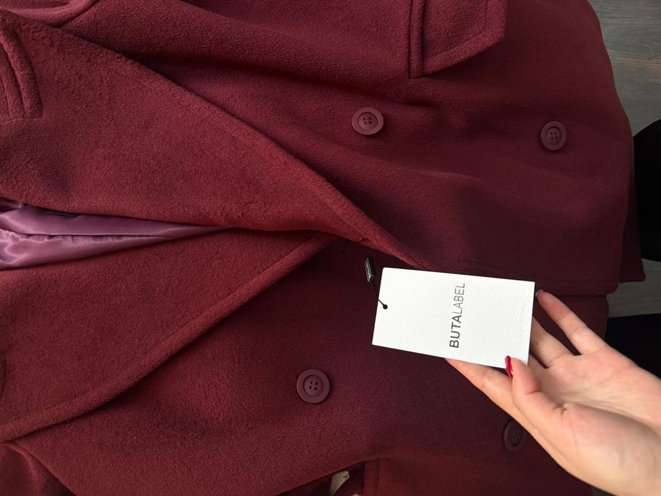Красное пальто ButaLabel