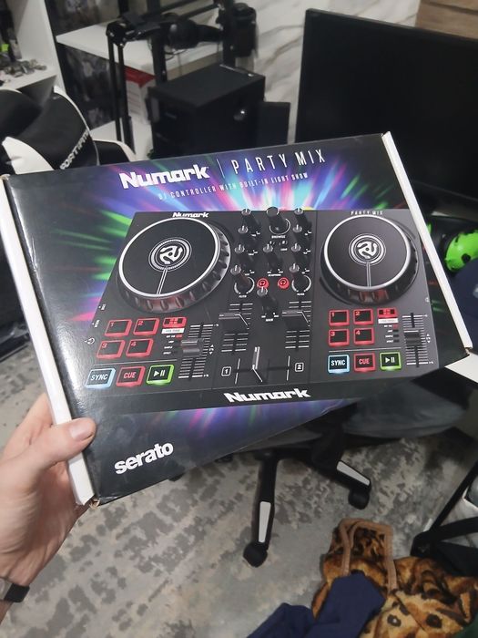 Numark PartyMix почти новый