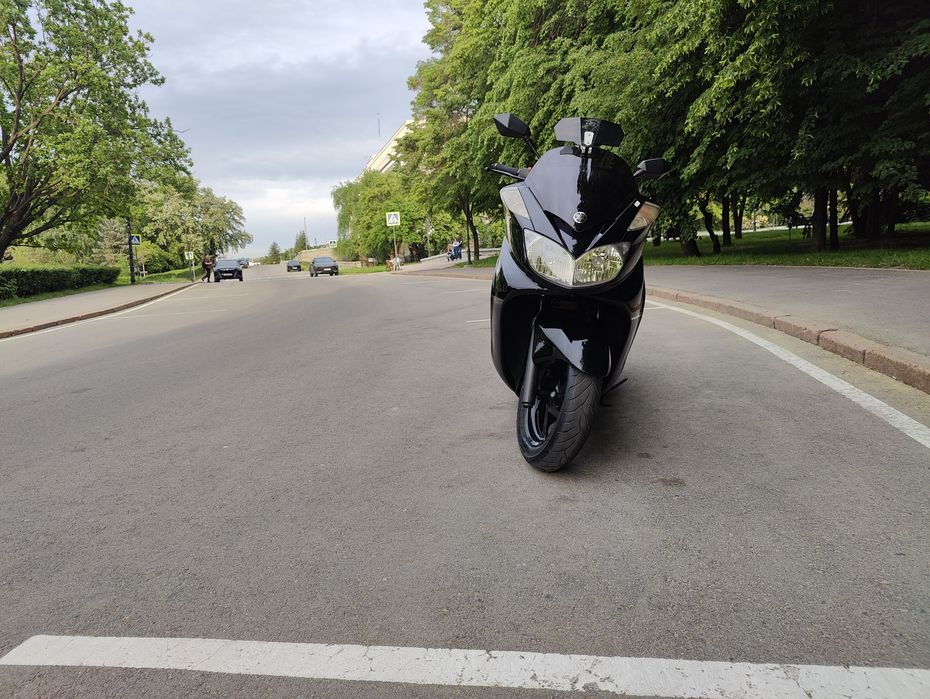 Yamaha grand majesty 250