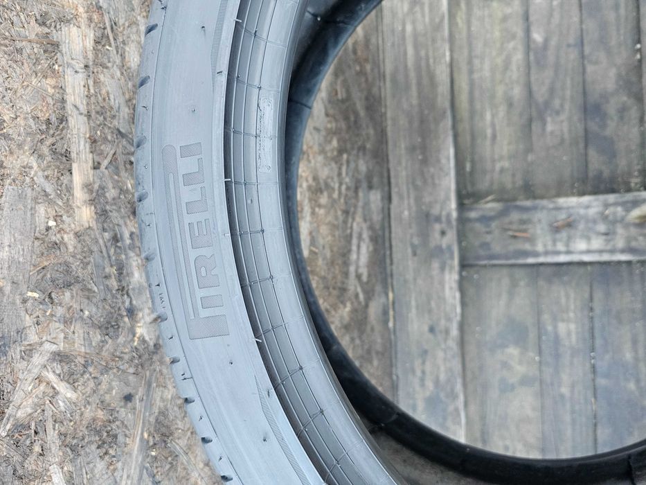Anvelope 275 35 22
