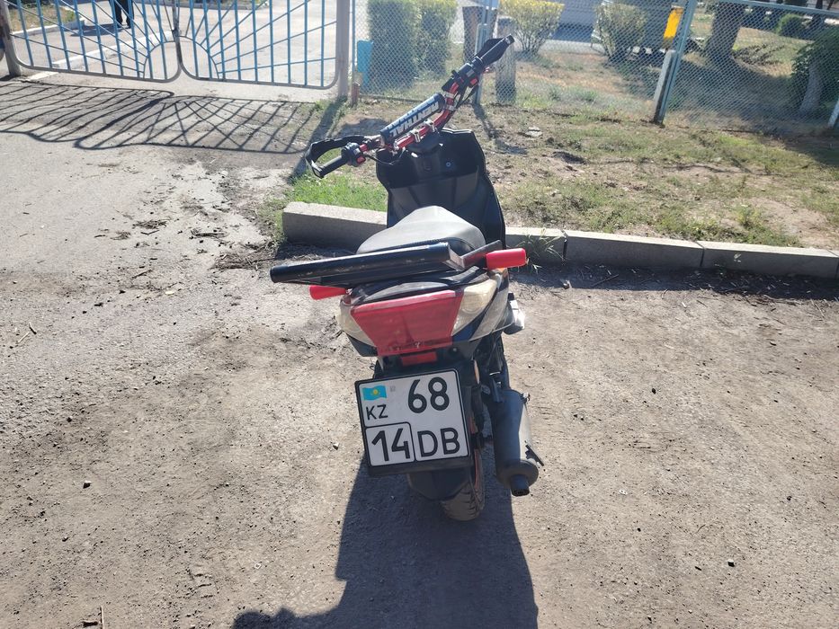 Продам скутер м8 про