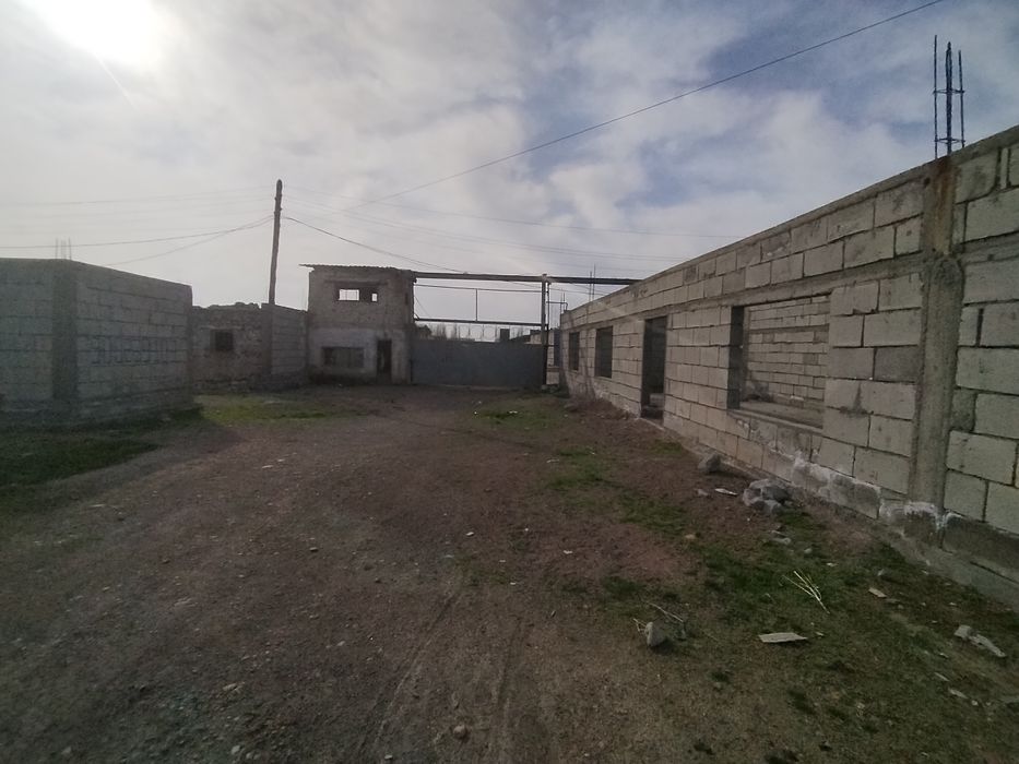 Srochno sotiladi Piskent Keruvchi qishlogi