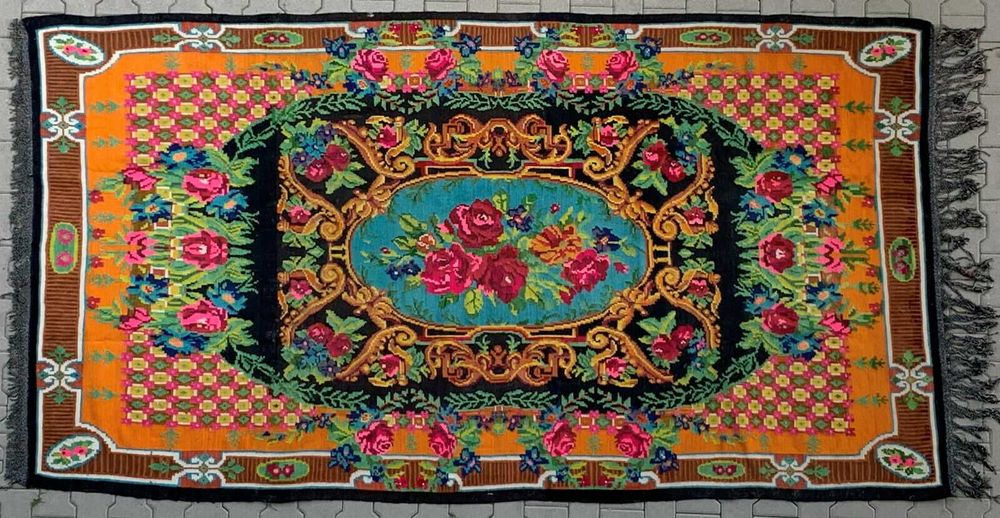 covor vechi antic traditional moldovenesc basarabean manual 350x183 cm