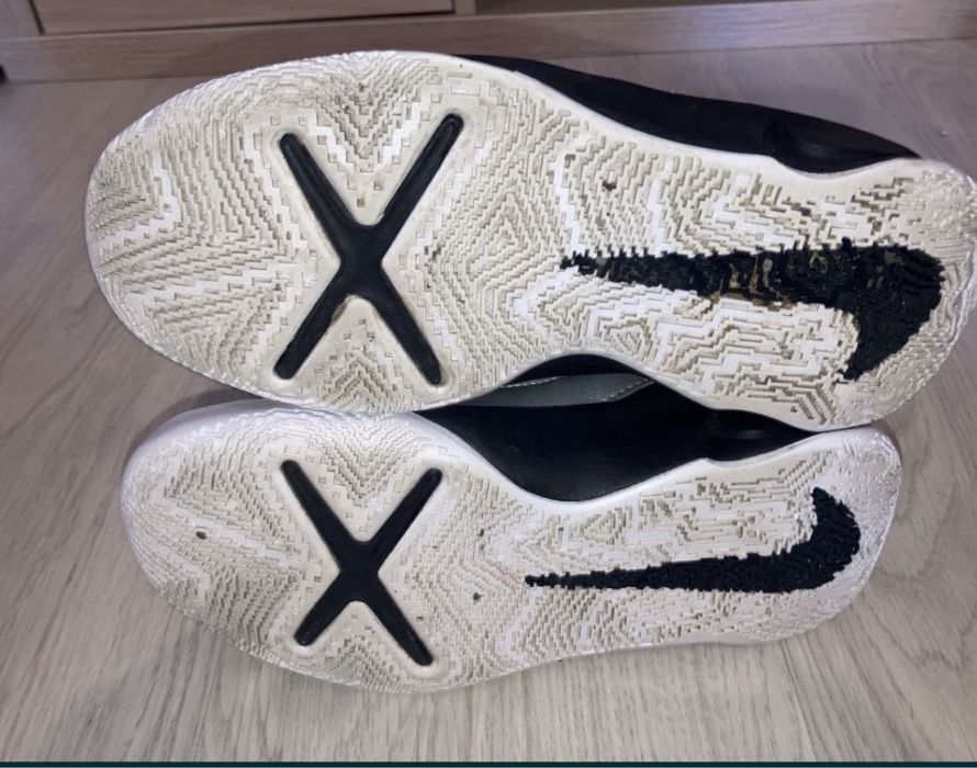 Incaltari Nike Hustle, marime 35,5
