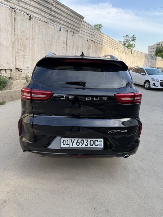 Jetour X70 2023 — 3