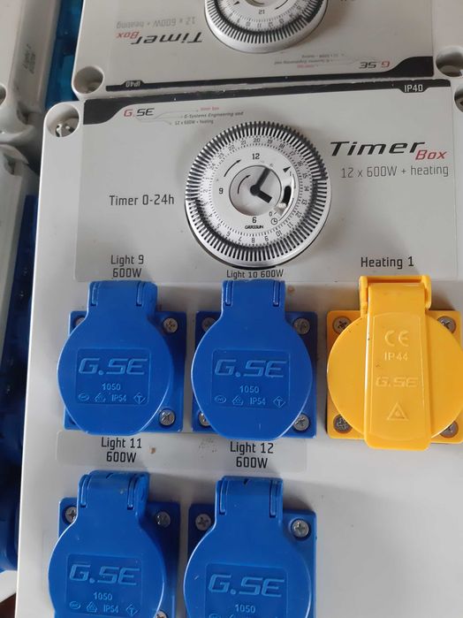 G.S.E. timer box 12x600w + heating